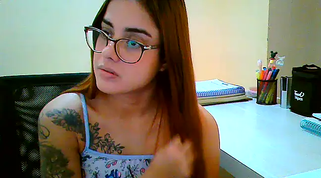 maliamiller online show from March 20, 4:18 am