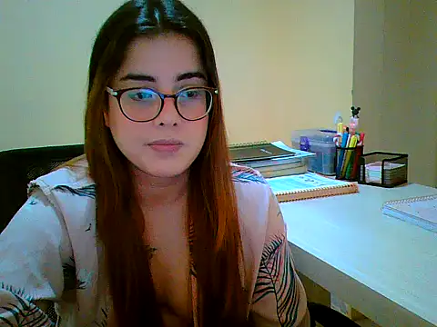 maliamiller online show from September 14, 12:32 am