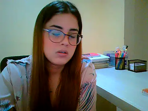 maliamiller online show from October 10, 7:51 am