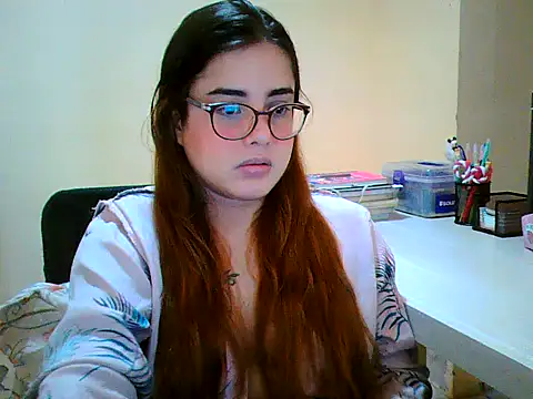 maliamiller online show from October 31, 11:50 pm