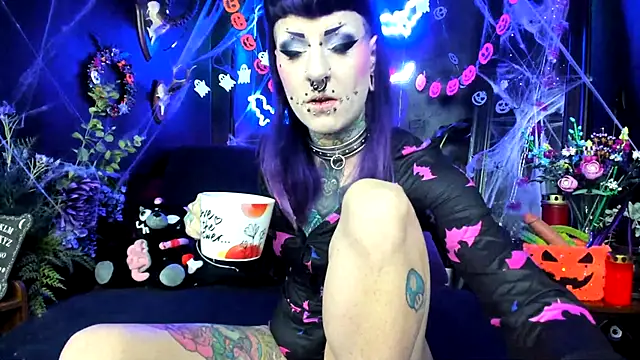 Purple Coffin666 online show from October 11, 9:30 am