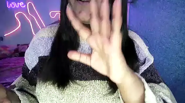 expression queen online show from January 17, 3:32 pm