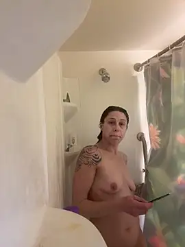 SunnyRays69 online show from March 6, 8:27 pm