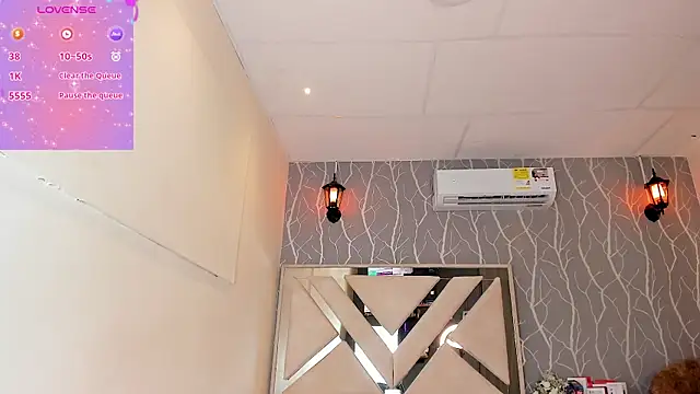 vanessa guzman2 online show from March 20, 12:32 pm