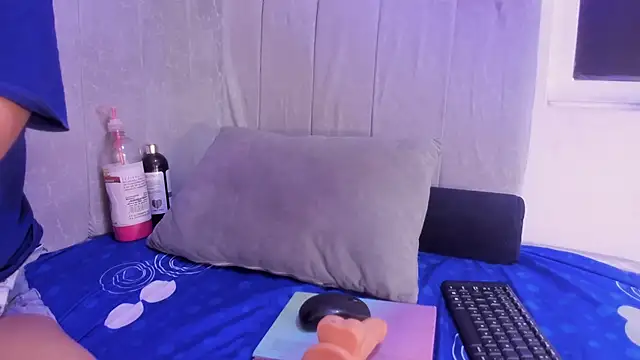 celeste jhons online show from November 3, 8:10 pm