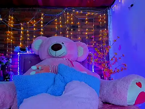 dulcevegga online show from October 4, 5:38 am