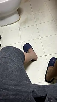 huzi518 online show from March 2, 4:10 pm