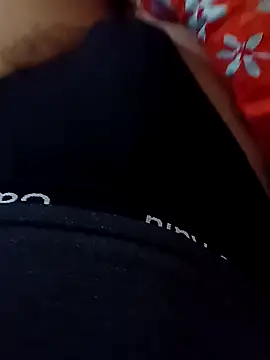 huzi518 online show from November 4, 12:10 am