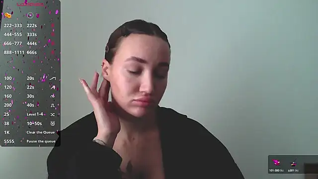 Stasia Queen online show from December 12, 8:47 am