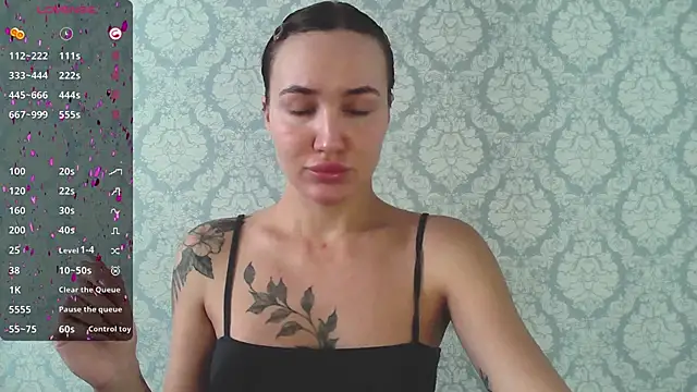 Stasia Queen online show from February 7, 9:26 am