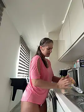 jennifer11772 online show from July 18, 7:01 am