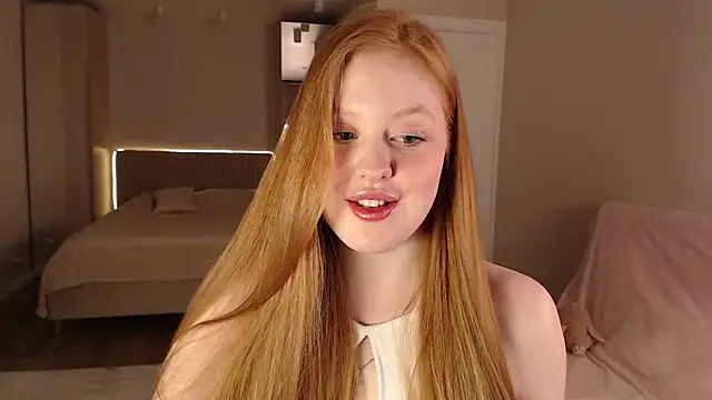 Snapshot of lulu_moonmoon chatting on December 6, 8:40 pm lulu moonmoon online show from December 6, 8:40 pm