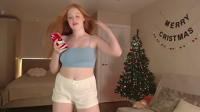 Snapshot of lulu_moonmoon chatting on December 24, 4:40 pm lulu moonmoon online show from December 24, 4:40 pm