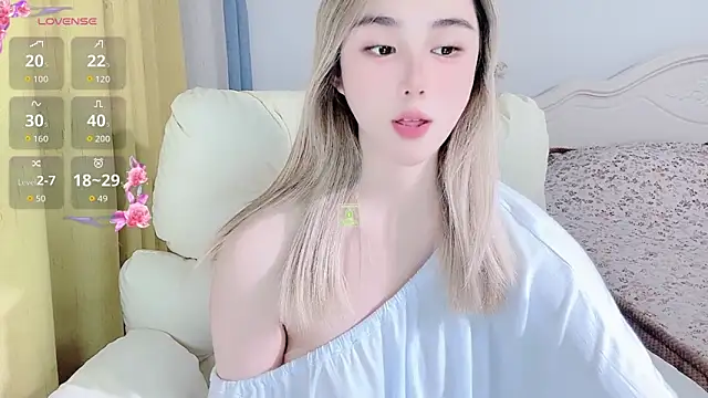 Caitlyn   online show from December 18, 12:33 pm