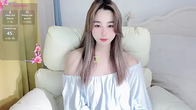 Caitlyn   online show from April 8, 1:44 pm