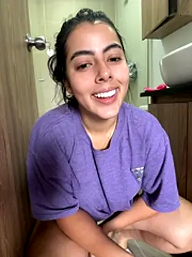 Snapshot of DakotaShelby chatting on November 8, 3:12 pm DakotaShelby online show from November 8, 3:12 pm