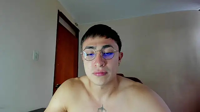 Leoknight online show from February 6, 8:56 pm