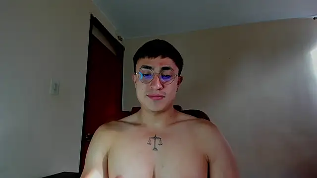 Leoknight online show from February 11, 9:14 pm