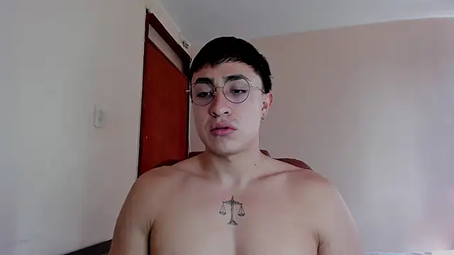 Leoknight online show from March 9, 7:37 pm