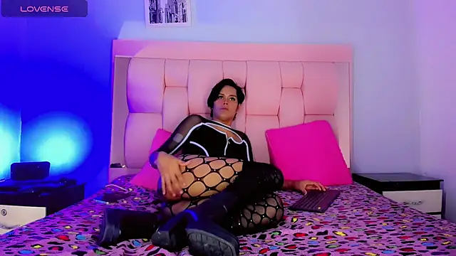 Aistrid gate online show from October 27, 2:10 pm