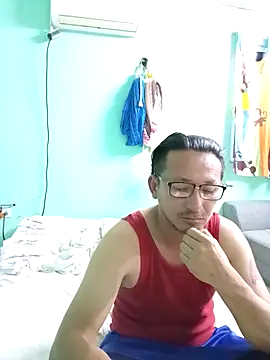 Andresguz35 online show from March 5, 2:29 am