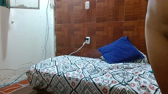 Mia brunette26 online show from February 20, 2:18 am