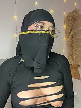 Maisa issa online show from February 7, 4:56 pm