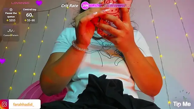 Snapshot of Maisa_issa chatting on July 1, 1:34 pm Maisa issa online show from July 1, 1:34 pm