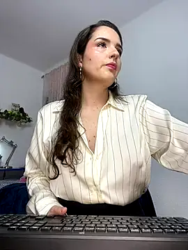 tatianaAlvarez1 online show from October 12, 8:19 pm