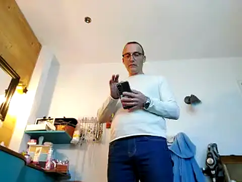 Manou1971 online show from January 27, 11:11 am