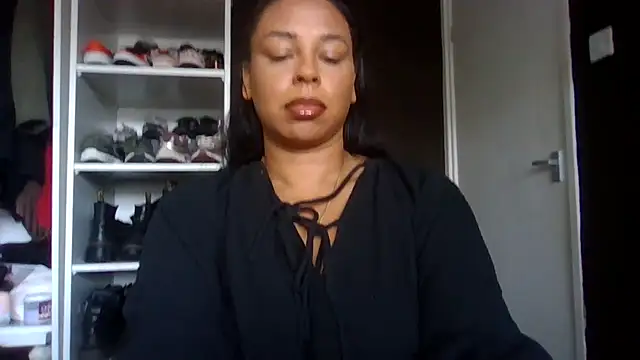 Snapshot of bigbootyjayda chatting on May 22, 12:22 pm bigbootyjayda online show from May 22, 12:22 pm