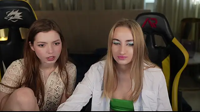 Michelle 054 online show from February 17, 11:44 am