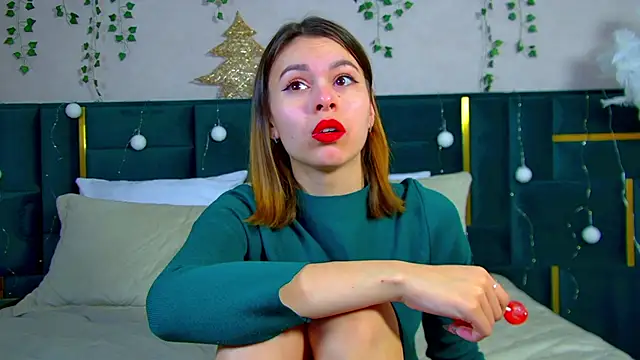 PollyLanders online show from December 26, 4:10 am