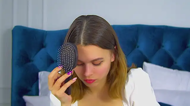 PollyLanders online show from March 23, 4:27 am