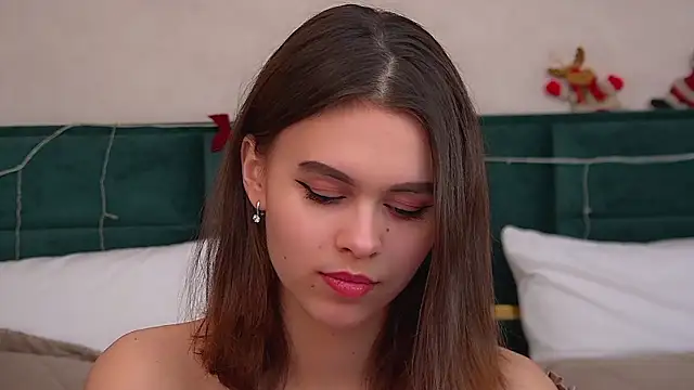 PollyLanders online show from December 20, 6:26 pm