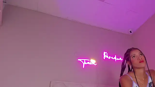 Snapshot of dani_skinny_ chatting on September 15, 11:54 am dani skinny online show from September 15, 11:54 am