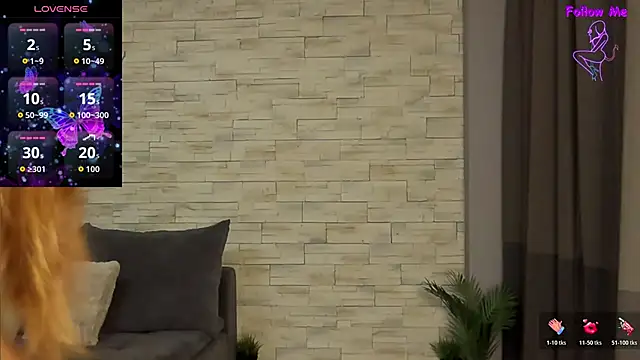 Snapshot of VictoriaMazze chatting on June 18, 12:22 am VictoriaMazze online show from June 18, 12:22 am