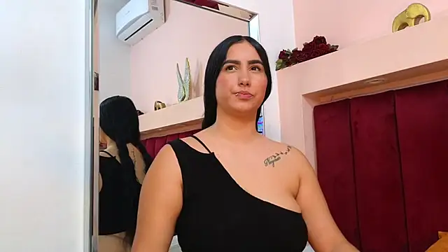 JESSYCORTES online show from January 24, 4:49 pm