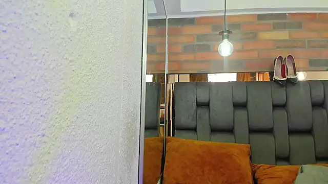 JESSYCORTES online show from September 15, 1:55 pm