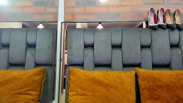 JESSYCORTES online show from September 28, 2:50 am