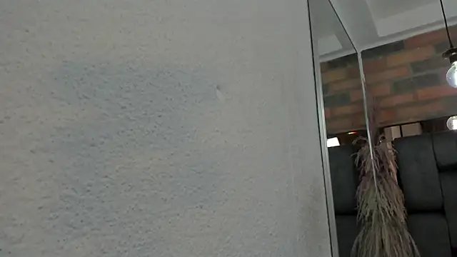 JESSYCORTES online show from November 3, 2:29 pm