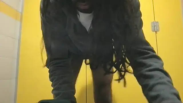 Snapshot of Lucascacaca chatting on December 15, 6:26 pm Lucascacaca online show from December 15, 6:26 pm