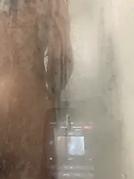 Snapshot of Lucascacaca chatting on January 2, 5:07 pm Lucascacaca online show from January 2, 5:07 pm