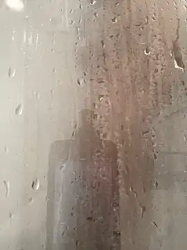 Snapshot of Lucascacaca chatting on February 17, 10:51 am Lucascacaca online show from February 17, 10:51 am