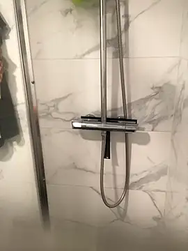 Snapshot of Lucascacaca chatting on October 1, 10:43 am Lucascacaca online show from October 1, 10:43 am