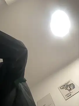 Snapshot of Lucascacaca chatting on November 28, 6:43 pm Lucascacaca online show from November 28, 6:43 pm