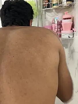 Lucascacaca online show from April 21, 9:59 am