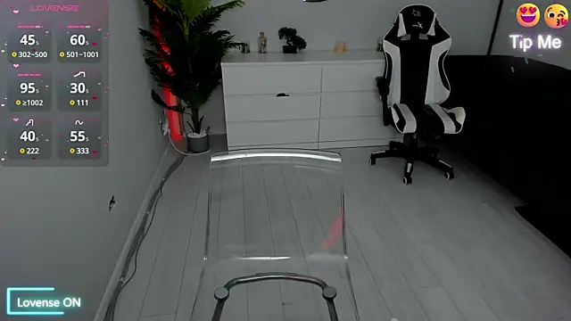 Jessy Cruz online show from December 7, 5:04 am