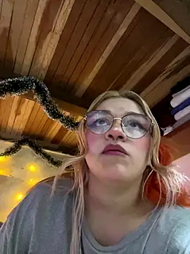 SophiaWeestt99 online show from December 20, 5:03 am