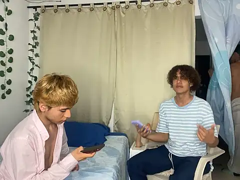 Tommyfoxboy online show from January 15, 9:30 pm